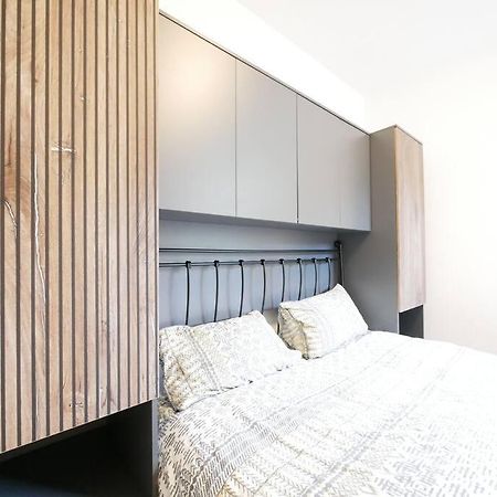 Newly Refurbished 2 Bed Apartment In Paddington 伦敦 外观 照片