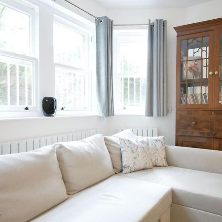 Newly Refurbished 2 Bed Apartment In Paddington 伦敦 外观 照片