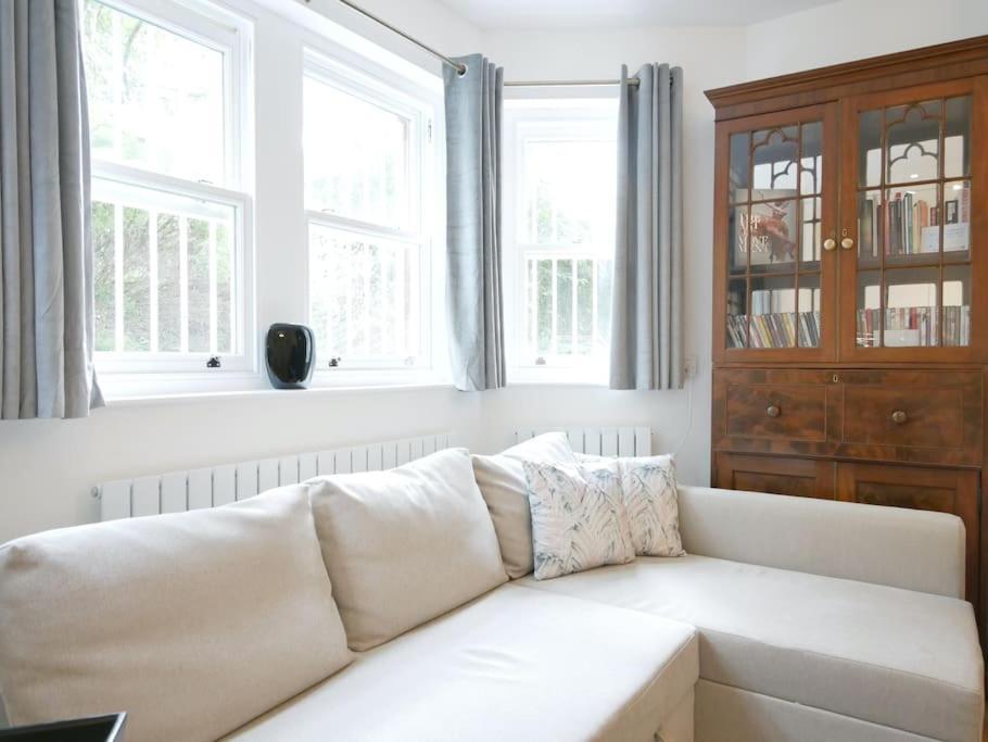 Newly Refurbished 2 Bed Apartment In Paddington 伦敦 外观 照片