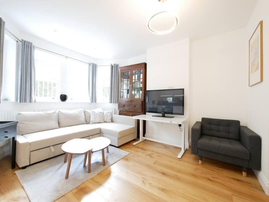 Newly Refurbished 2 Bed Apartment In Paddington 伦敦 外观 照片